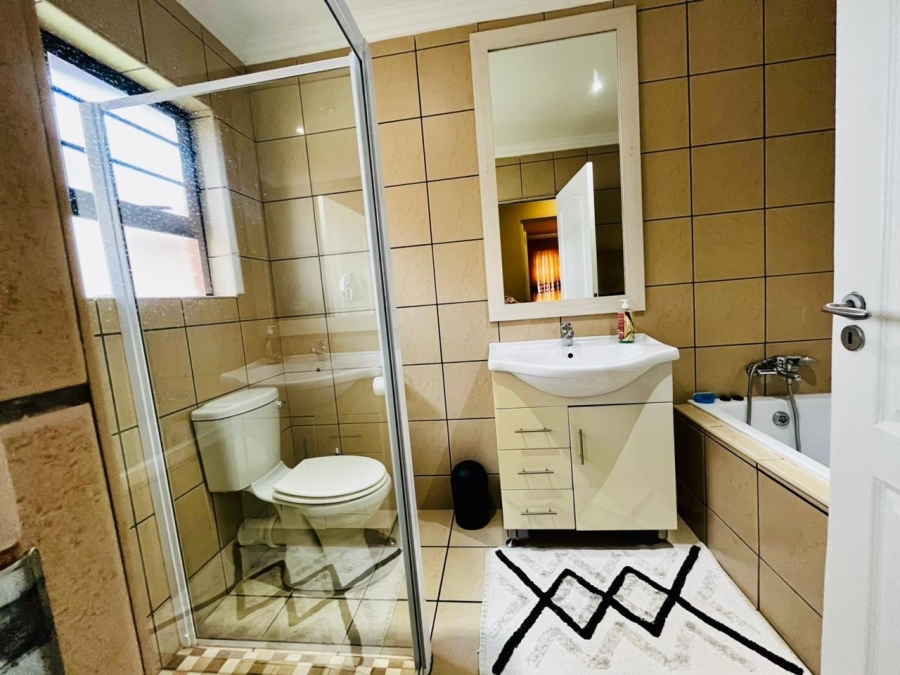 3 Bedroom Property for Sale in Wild Olive Estate Free State